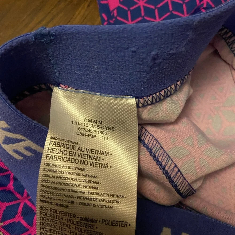 Girls Nike capris - Picture 2 of 4